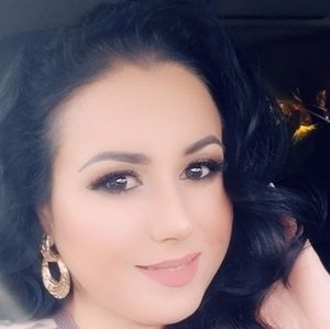 Meet your Posher, Nadia